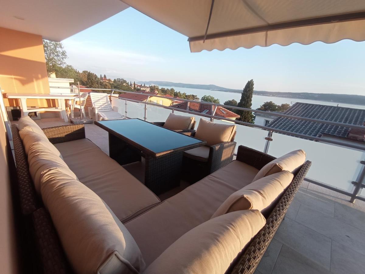 Vila Zdenka Apartmants Crikvenica Exterior foto