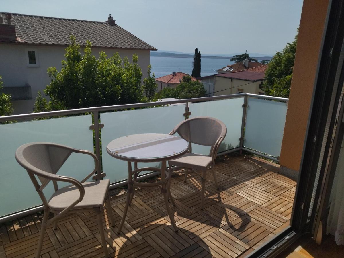 Vila Zdenka Apartmants Crikvenica Exterior foto